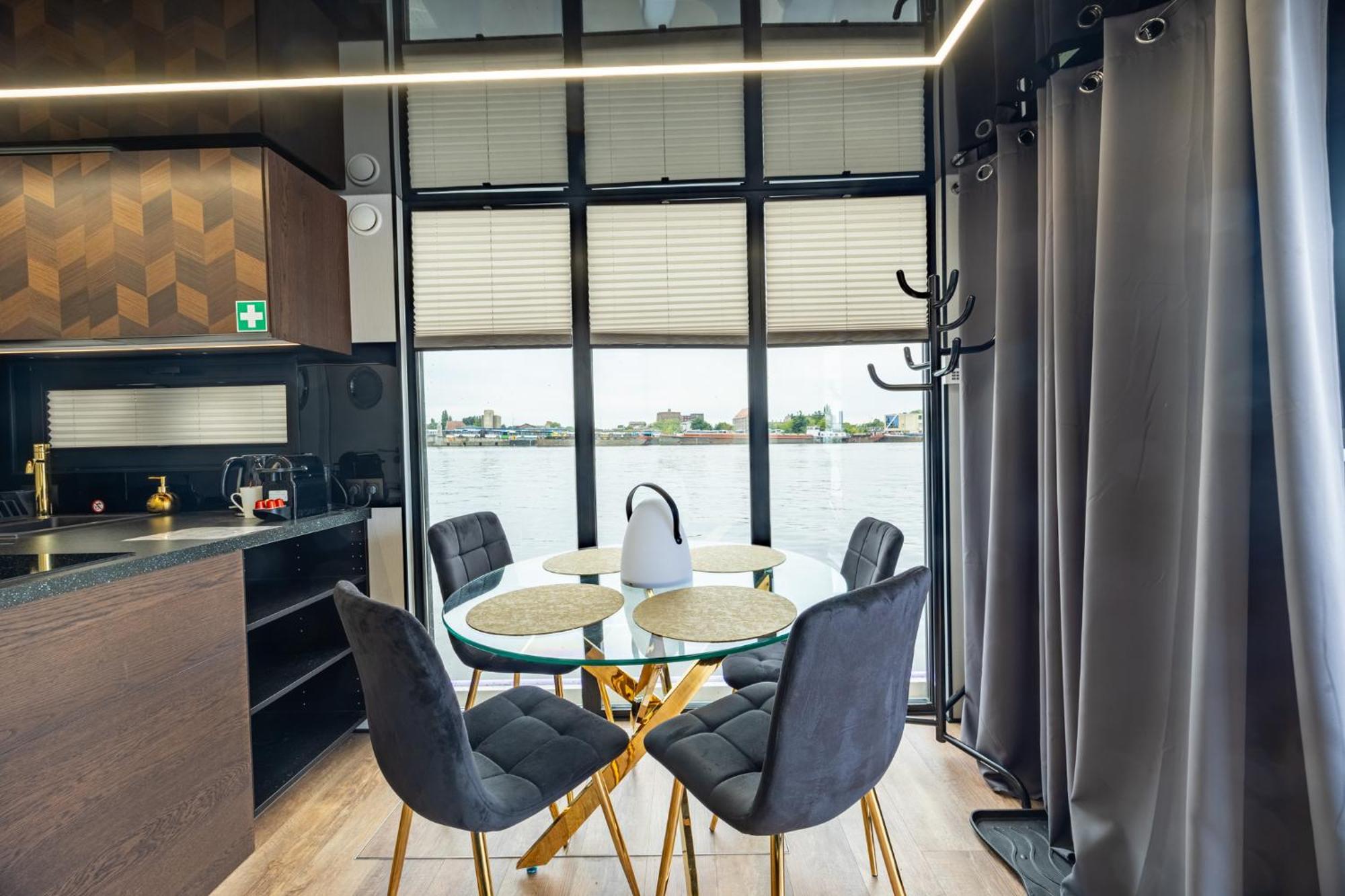Houseboat Energyapart Szczecin Buitenkant foto